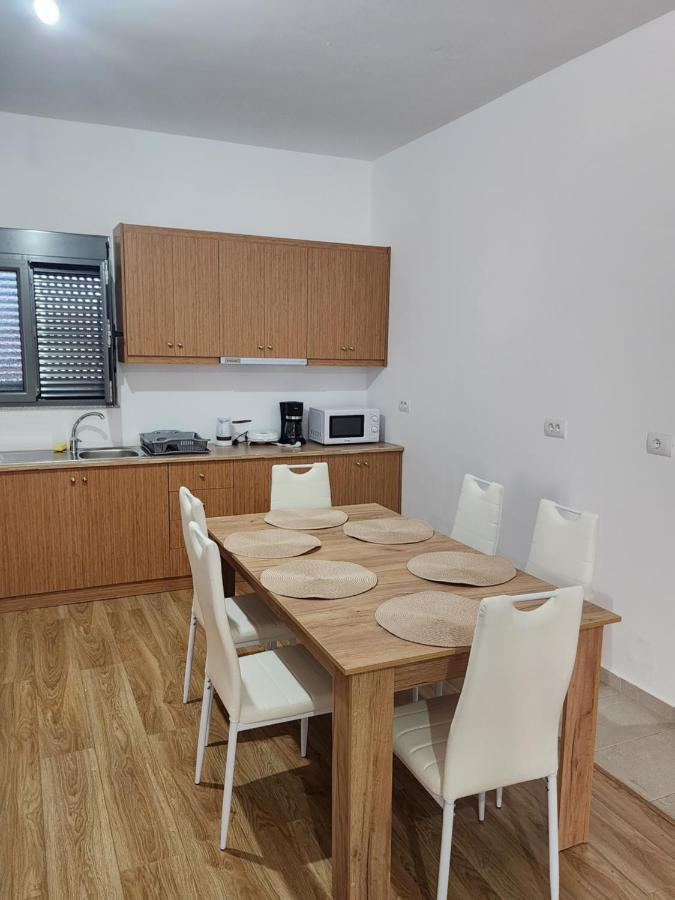 Brana Apartments Саранде Екстериор снимка