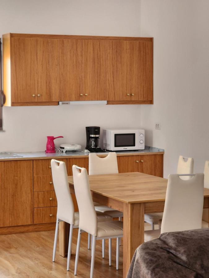 Brana Apartments Саранде Екстериор снимка