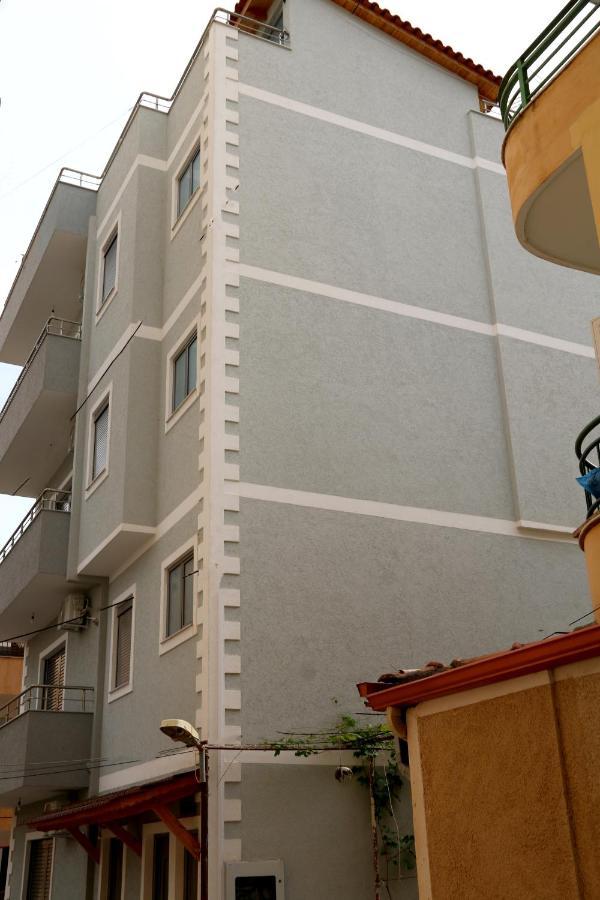 Brana Apartments Саранде Екстериор снимка