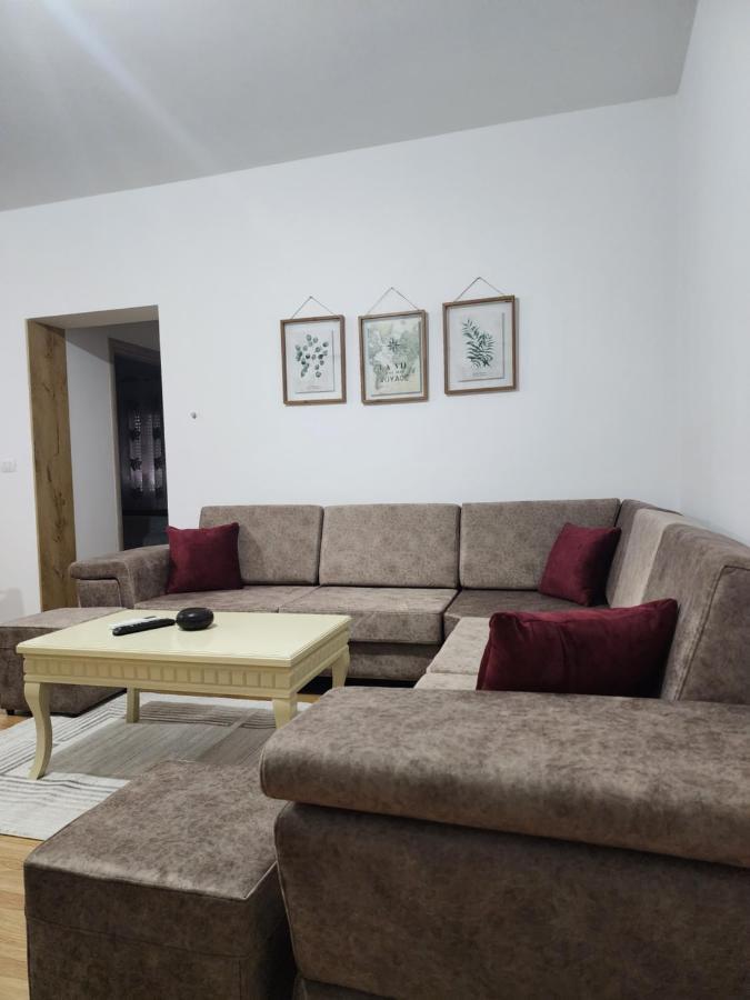 Brana Apartments Саранде Екстериор снимка