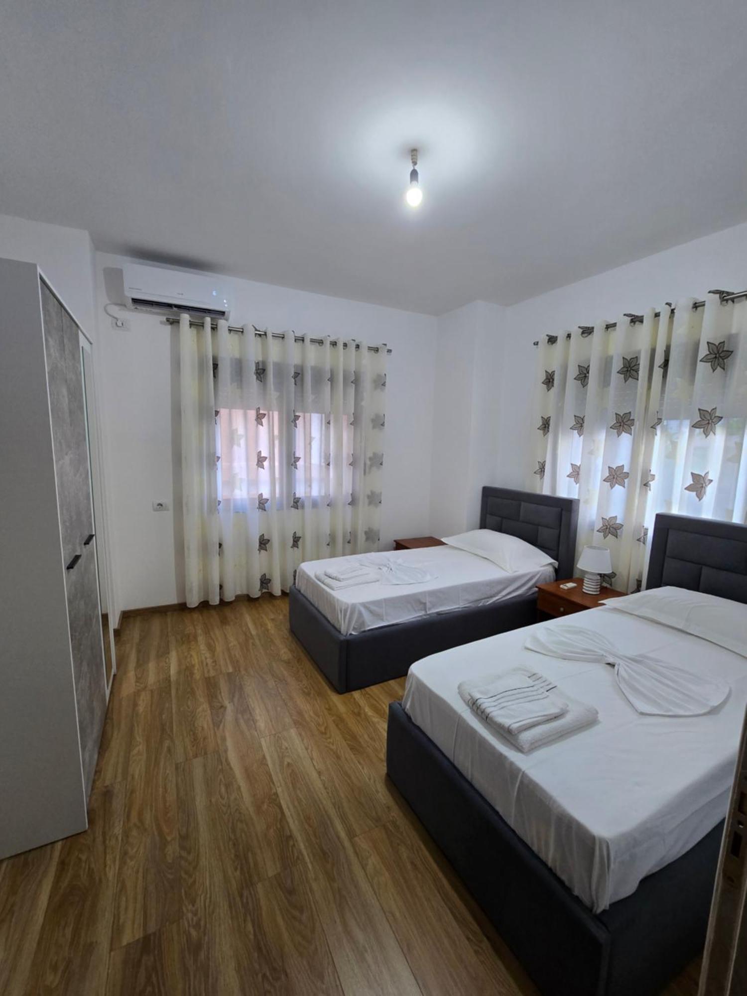 Brana Apartments Саранде Екстериор снимка