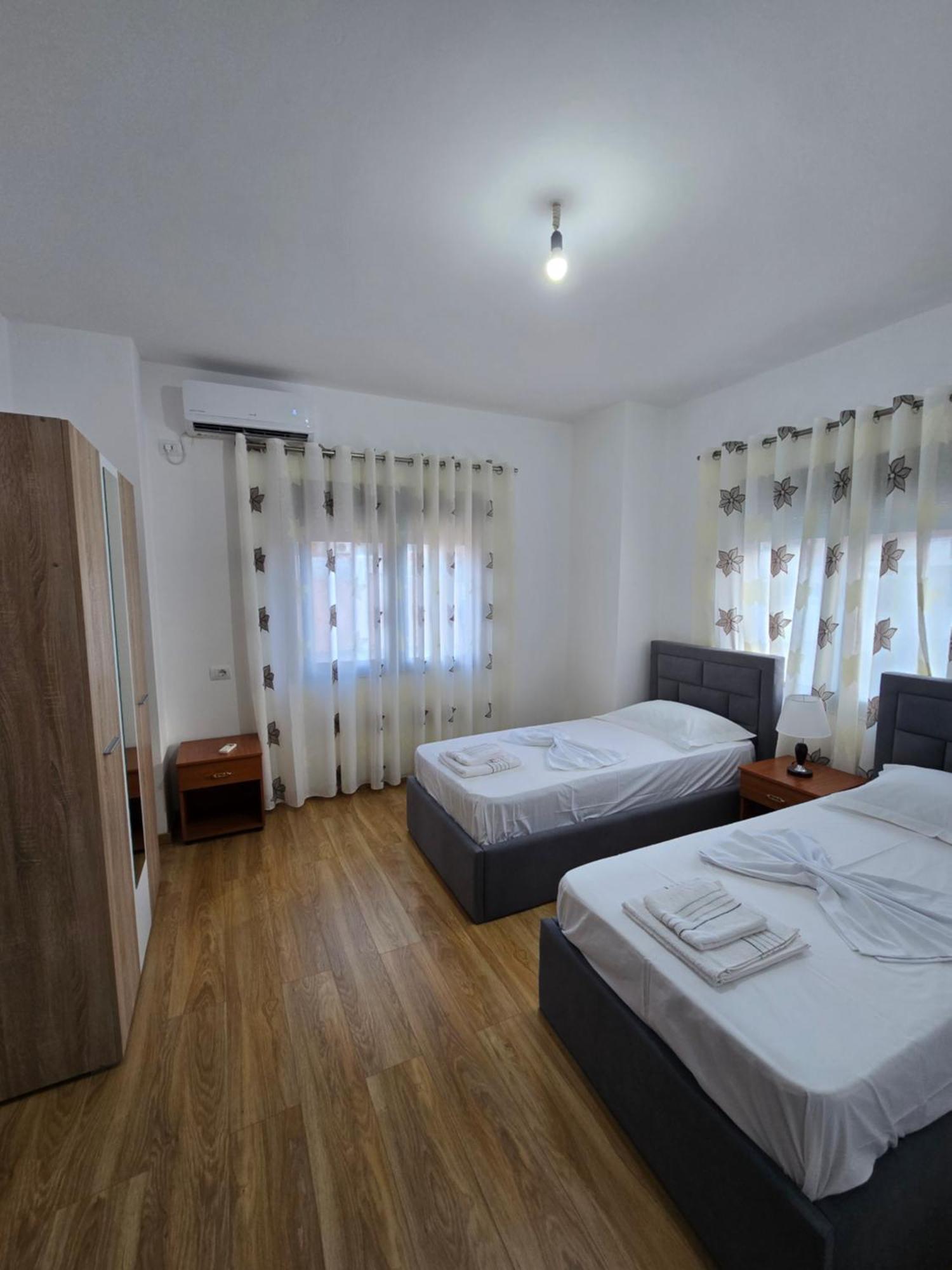 Brana Apartments Саранде Екстериор снимка
